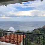 Captain's Villa *