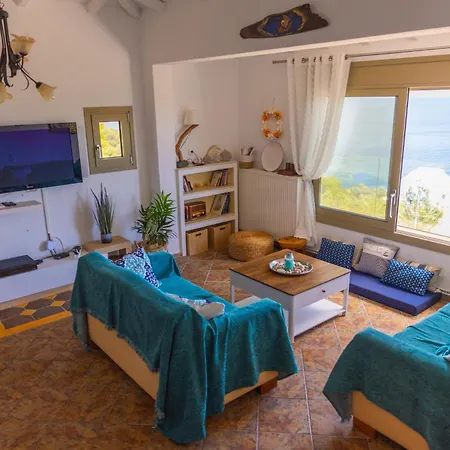Captain's Kalivia (Skiathos)